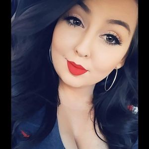 Meet your Posher, Natasha